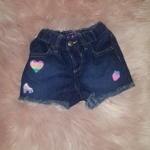 Patch denim shorts